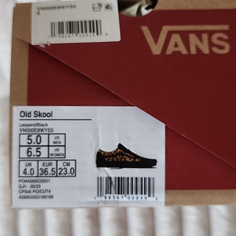 Vans Old Skool Leopard Print Low-Top Sneakers with Black  Accents - Picture 6 of 6